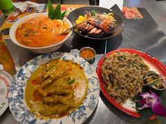 -小小集渔·泰式大排档(太古里香槟店)