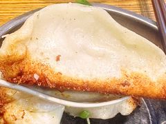 -黄阿姨锅贴大王(万航渡路店)