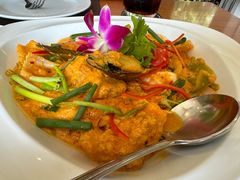 -Chom Cafe and Restaurant