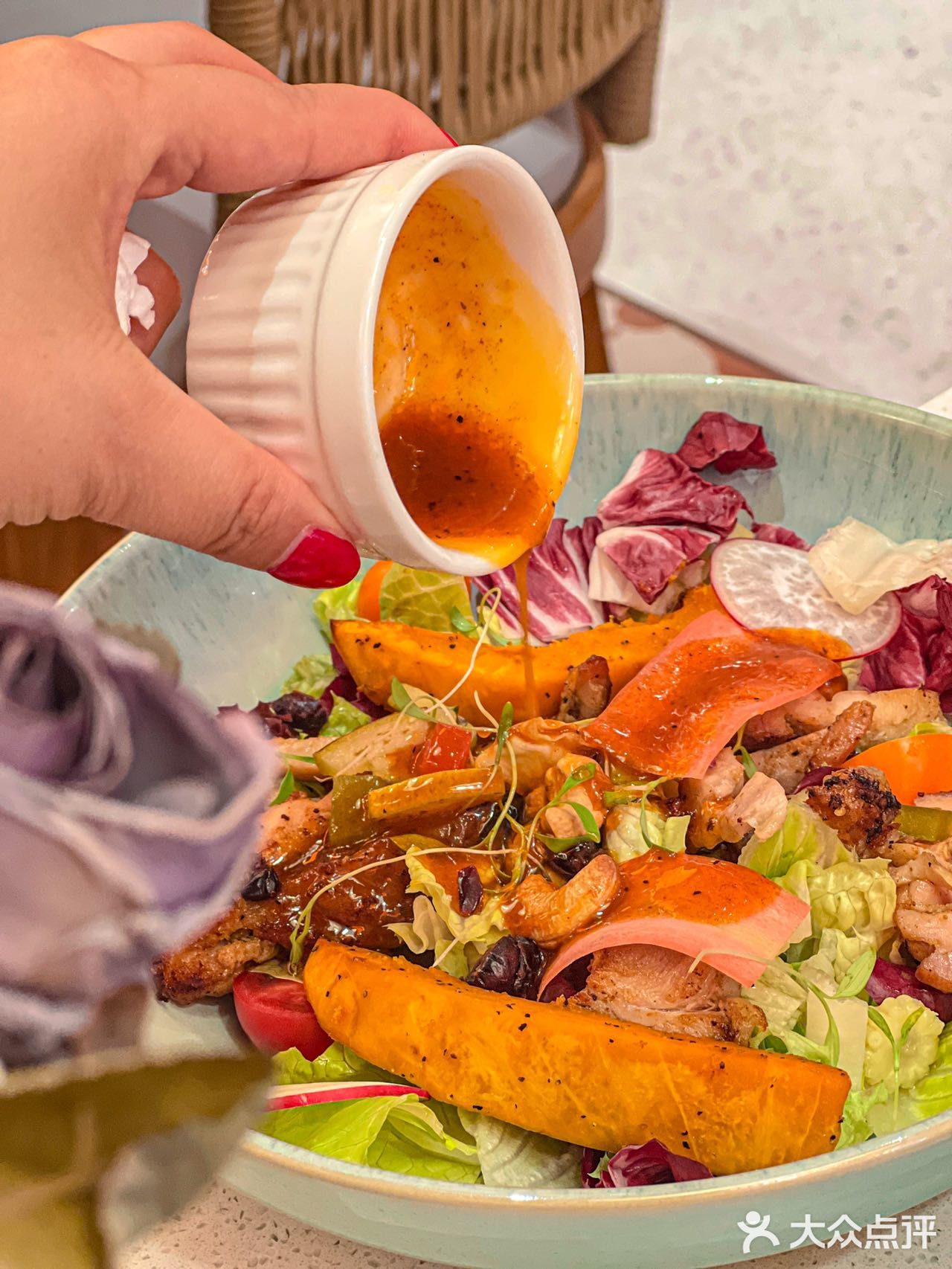 圣诞约会餐厅推荐红山这家叫做77Moala的西餐