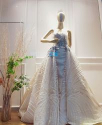 点击看大图 -GRACE KELLY婚纱与礼服(北京店)