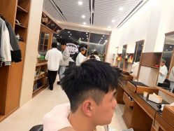 -MARTIN'S BARBER SHOP男士理发馆