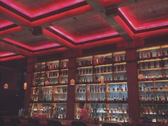 -饮湖威士忌鸡尾酒吧