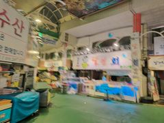 -西归浦每天偶来市场