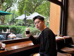 -星巴克臻选(南京艾尚天地店)