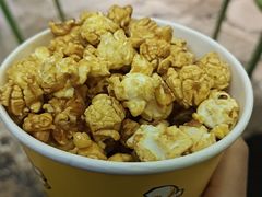 -中影100都市影城(彩虹城店)