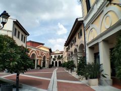 -佛罗伦萨小镇广佛名品奥特莱斯(疏港路店)