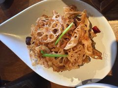 -云海肴·汽锅鸡·云南菜(天山百盛优客店)