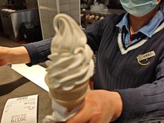-麦当劳(乳山路店)