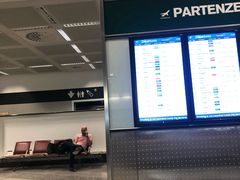 -米兰马尔彭萨国际机场