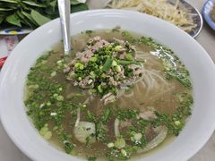 生烫牛肉粉-Pho Hoa Pasteur