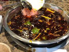 -肖肖酸萝卜鱼火锅(总店)
