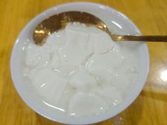 -鲁朗边巴次仁农家石锅