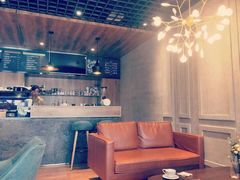 -ZING COFFEE 镜咖啡