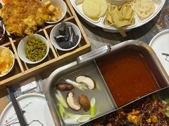 -鸡遇虾煲干锅火锅(小寨金莎店)