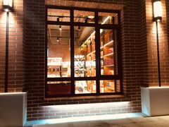 -新华书店(永安路店)