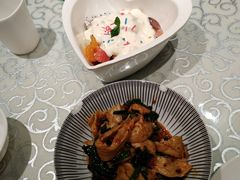 菠菜面筋-巴特餐饮6加1音乐餐吧·新疆菜