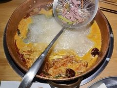 -洱火云南酸菜牛肉火锅(石景山当代商城店)