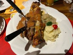 德式烤肘子-申德勒加油站餐厅(三里屯北小街店)