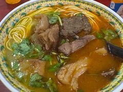 -金杨拉面王小吃面馆·牛三宝面·红烧牛肉粉
