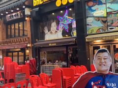 -BHC炸鸡(明洞总店)