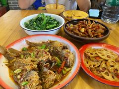 -老三样·美食研究中心(世贸路店)