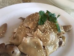 -辉记虾塘海鲜农庄