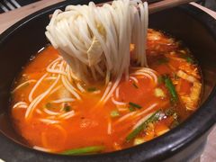-花馬肆.云南过桥米线(汉神购物广场现场熬汤店)