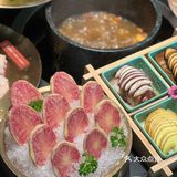 热气腾腾的一锅野生菌土鸡汤，新年与菌相见！
