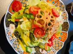 -铭牛烧肉·和牛海鲜自助(高新月牙湖店)
