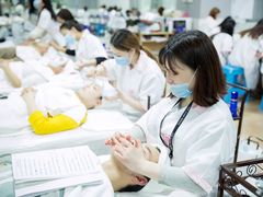 -粤港芭莎美容美发化妆学校