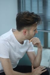 -发饰美男士增发补发假发定制店