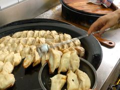 -黄阿姨锅贴大王(万航渡路店)