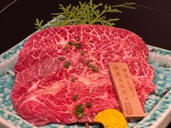 -山川小町·极番烧肉(新地假日广场店)