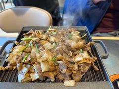 -潮界(LU·ONE凯德晶萃广场店)