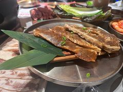 -草家酱蟹炭火烤肉店(珲春南路一店)