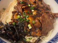 -沪西老弄堂面馆(定西路店)