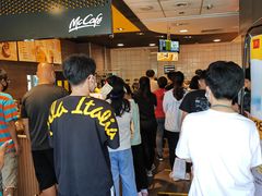 等位区-麦当劳(湖光北街店)