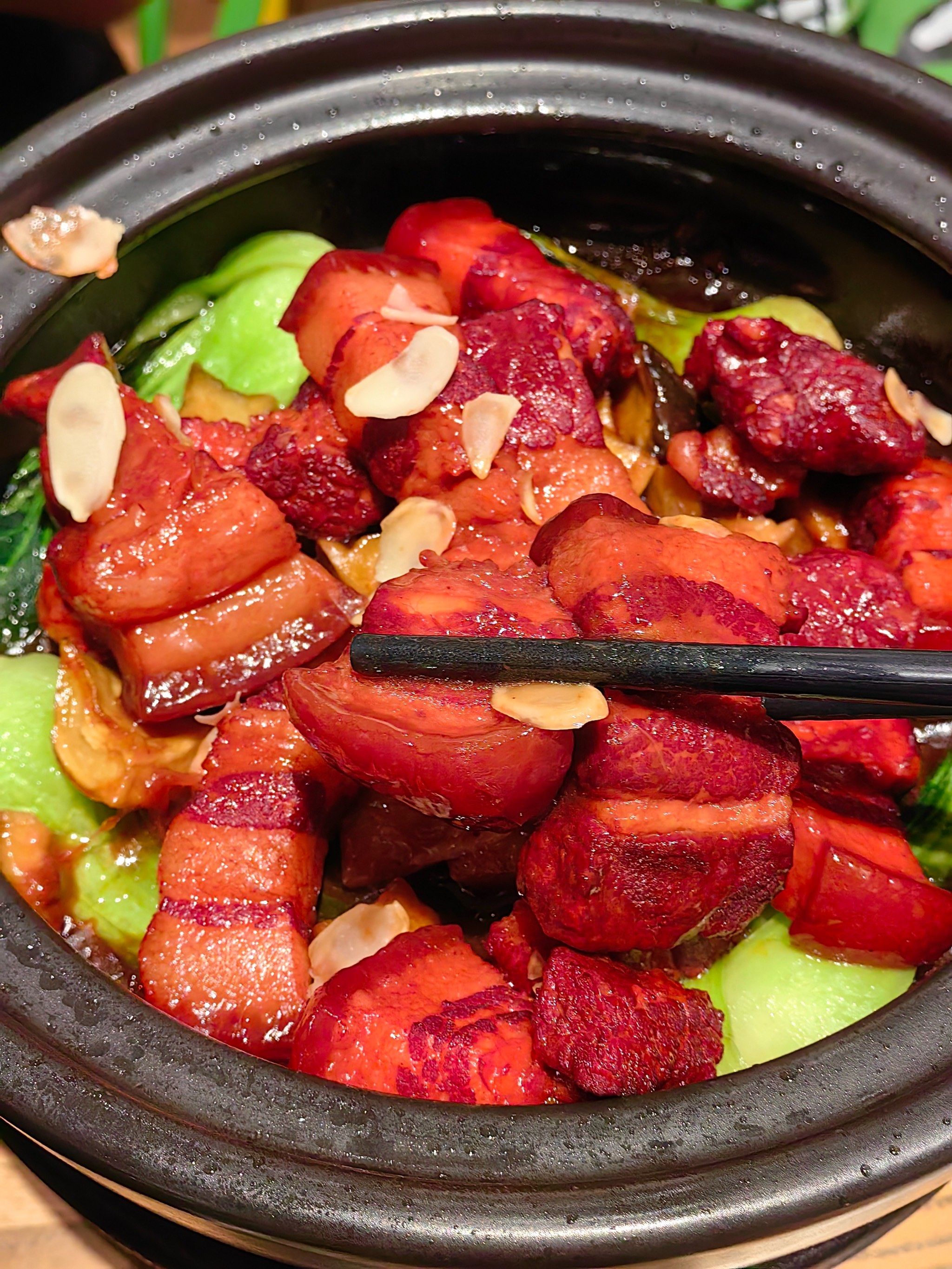 尤其是这口红烧肉,绝了!