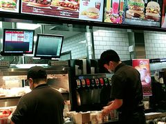-汉堡王(下沙银泰店)