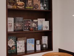 -Café Monson