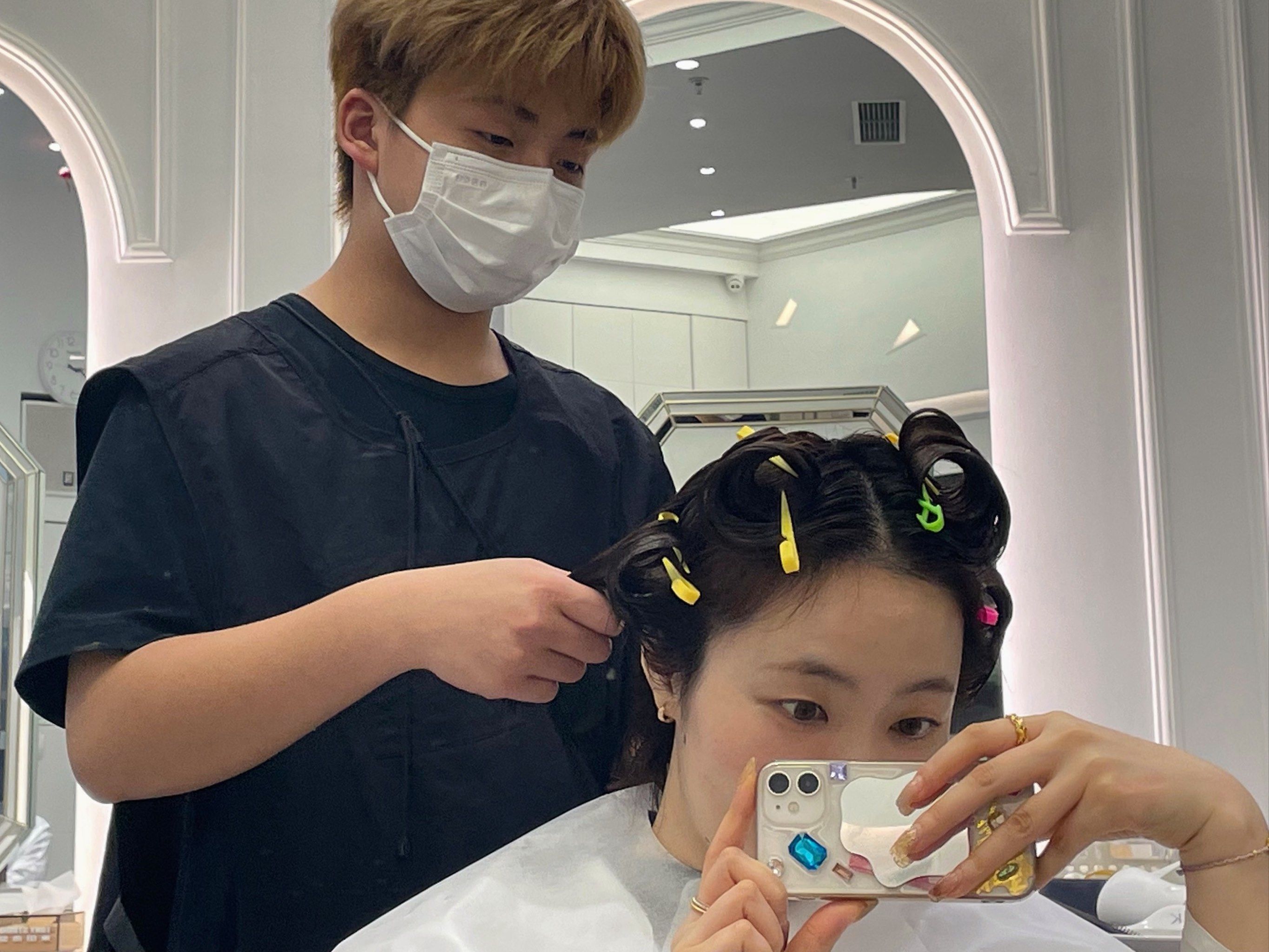 工作在上海的韩国女发型师