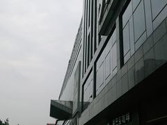 -新华贸购物中心(新华西道店)