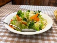 马介休炒青菜-船屋葡国餐厅