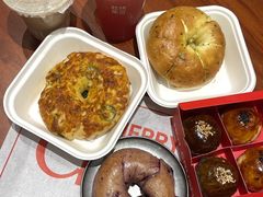 -HOT CRUSH趁热集合·现烤面包(环球港店)