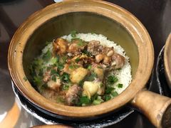 窝蛋滑鸡煲仔饭-红星光发煲仔饭(文海店)