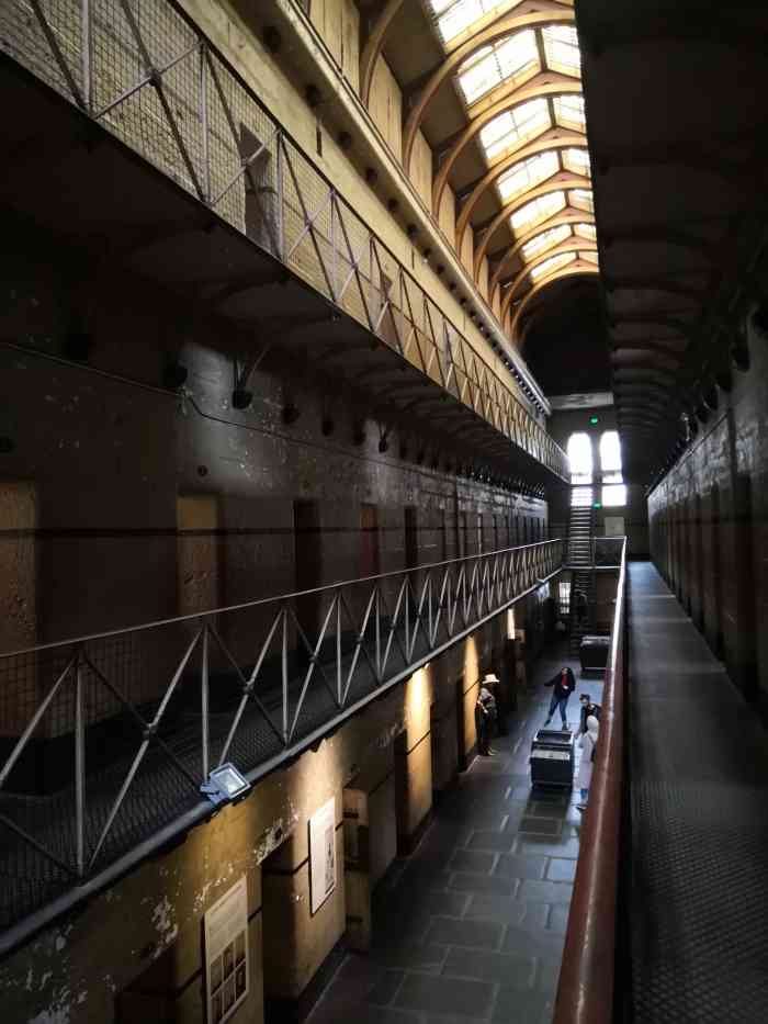 墨尔本旧监狱-"墨尔本旧监狱坐落在墨尔本市中心,坐免费环.