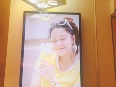 大堂-奈雪的茶(市百一店)