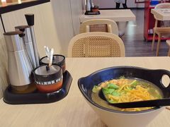 -桂在香知桂林米粉(红博中央公园店)