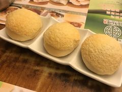 酥皮焗叉烧包-添好运点心专门店(深水埗店)